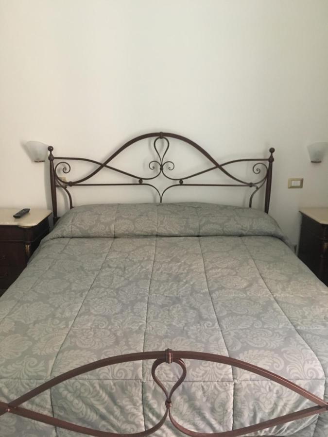 ナポリ Ciro A Maschio Angioino Bed & Breakfast エクステリア 写真